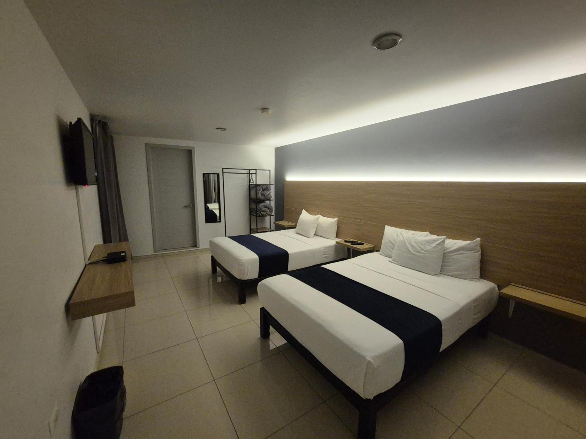 Hotel Casa Galeana Centro Con Estacionamiento Privado 阿瓜斯卡达特斯 外观 照片